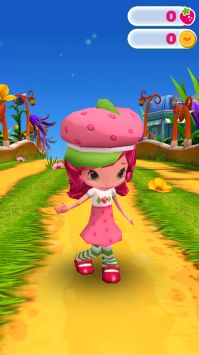 草莓女孩跑酷游戏截图